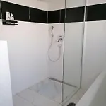 דירה Schoene Einliegerwohnung In הכינגן