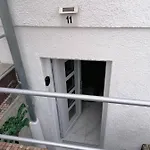 Schoene Einliegerwohnung In דירה