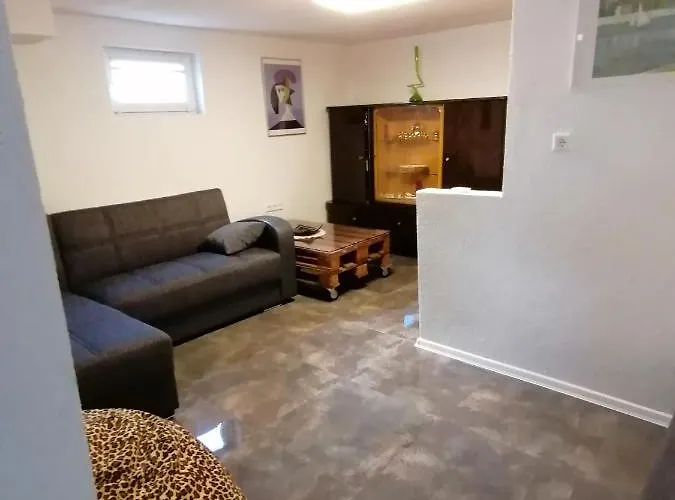 Schoene Einliegerwohnung In Apartment *